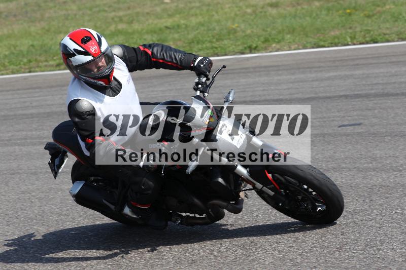 /Archiv-2022/06 15.04.2022 Speer Racing ADR/Instruktorengruppe/7-1